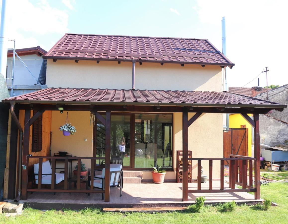 Casa De Vacanta Ayan Hărman 外观 照片